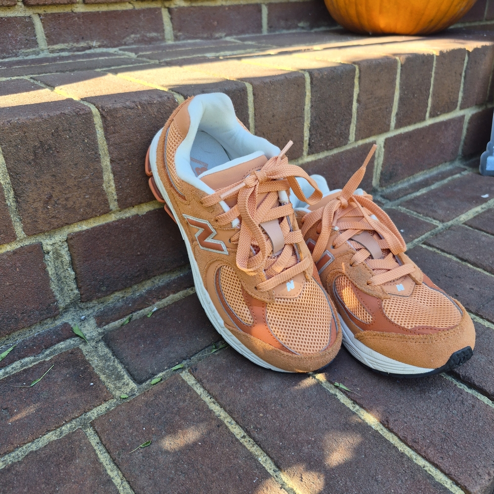 New Balance 2002 R Rust Copper - Picture 3 of 6